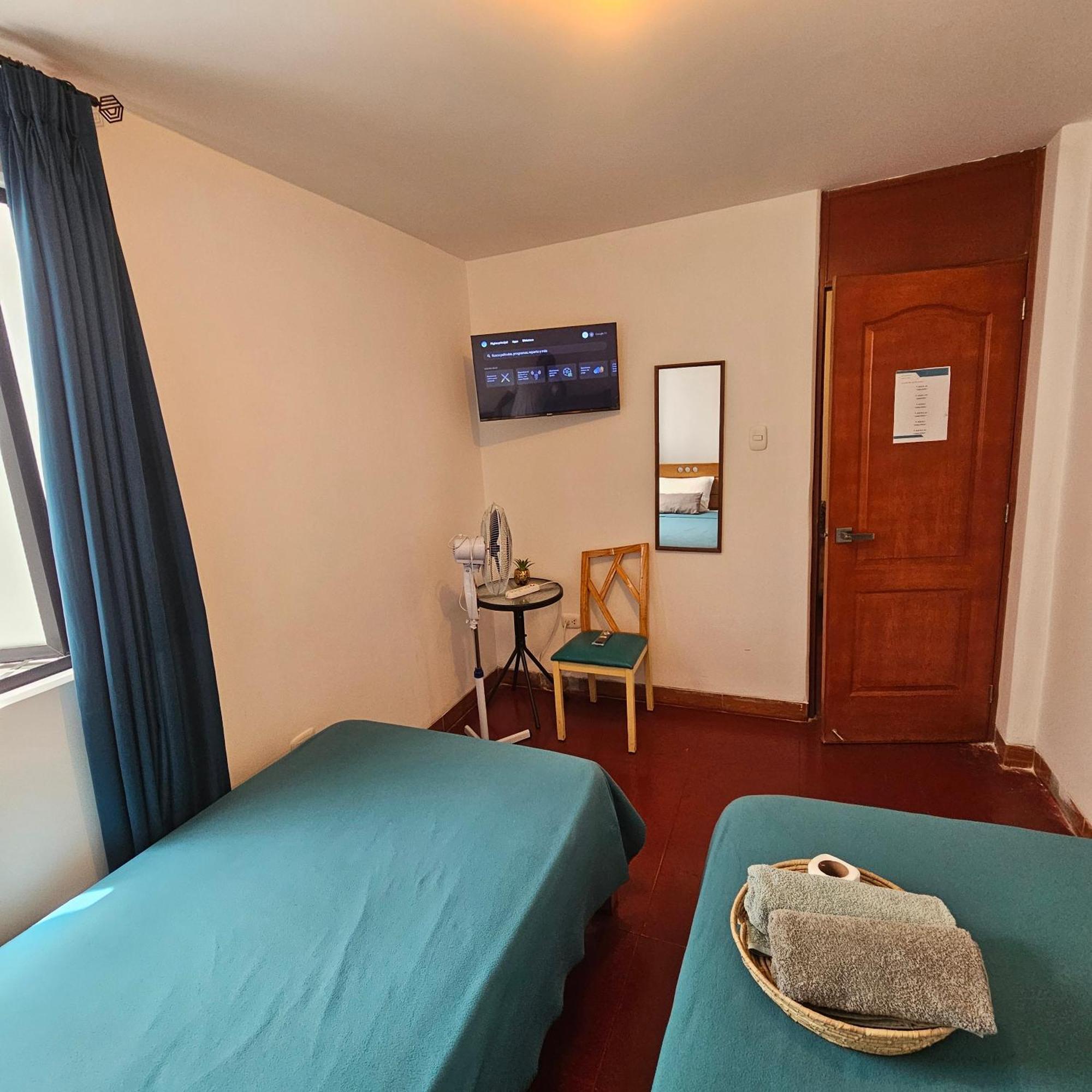 Lima Airport Hostel With Free Airport Pick Up Callao Esterno foto