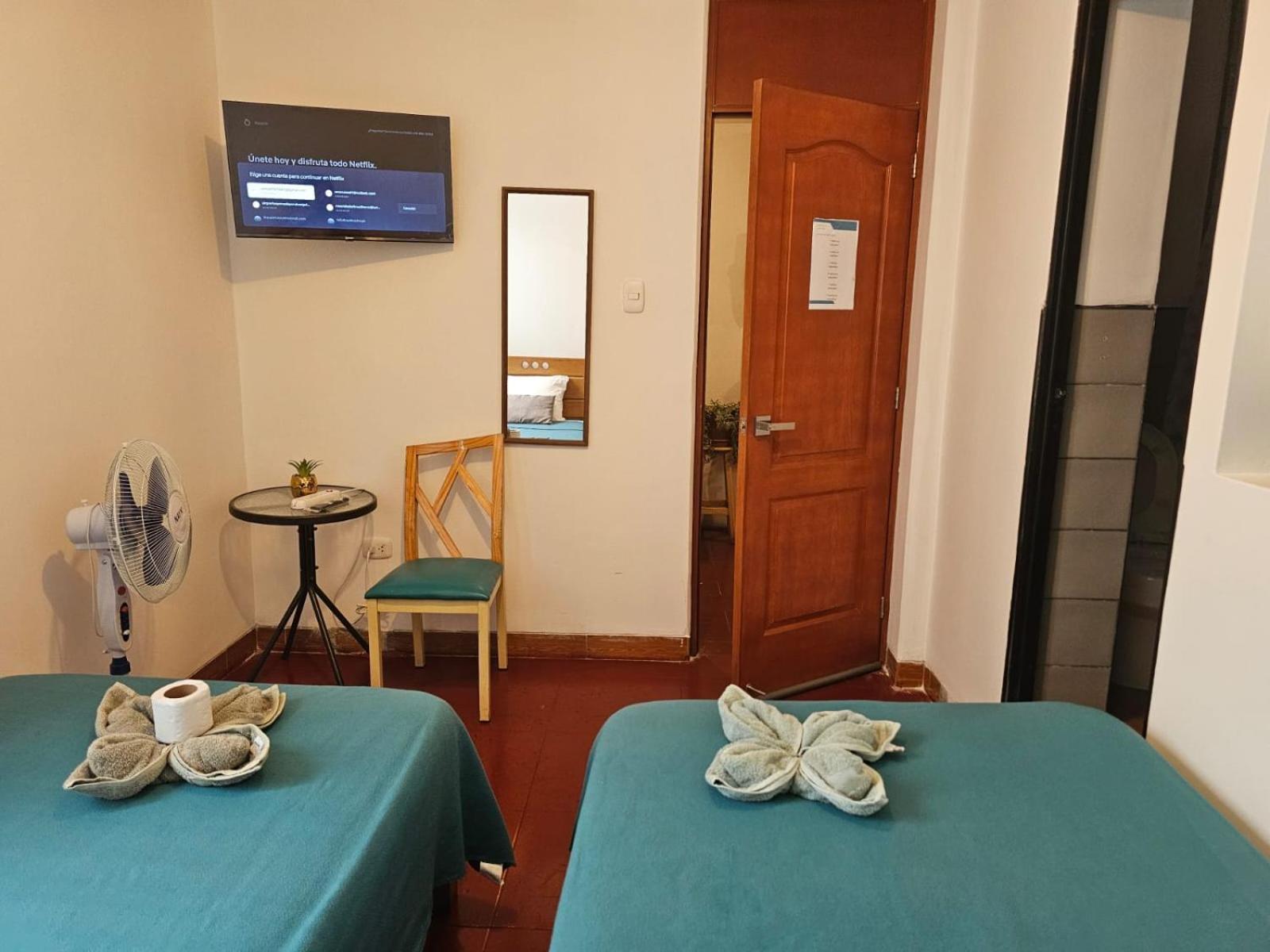 Lima Airport Hostel With Free Airport Pick Up Callao Esterno foto